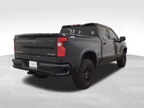 More photos of 2022 Chevrolet Silverado 1500 ZR2 at Gregg Young Hortonville Ford, WI