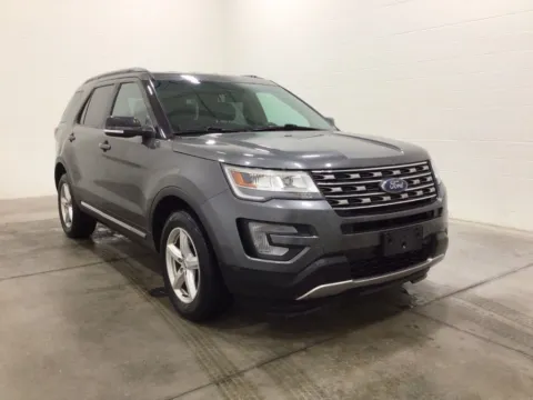 More photos of 2016 Ford Explorer XLT at Gregg Young Hortonville Ford, WI