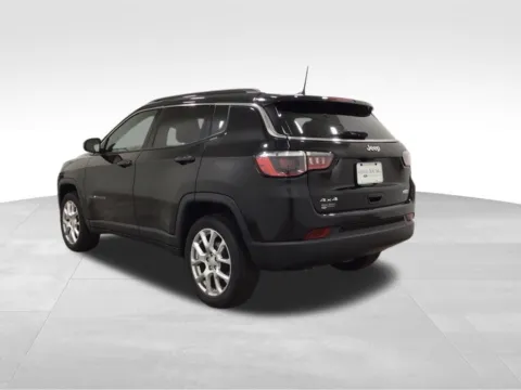 Another view of 2023 Jeep Compass Latitude Lux for sale in Hortonville, WI at Gregg Young Hortonville Ford
