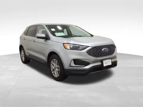 More photos of 2024 Ford Edge SEL at Gregg Young Hortonville Ford, WI