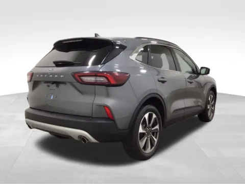 More photos of 2023 Ford Escape Platinum at Gregg Young Hortonville Ford, WI