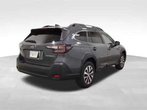 More photos of 2023 Subaru Outback Premium at Gregg Young Hortonville Ford, WI