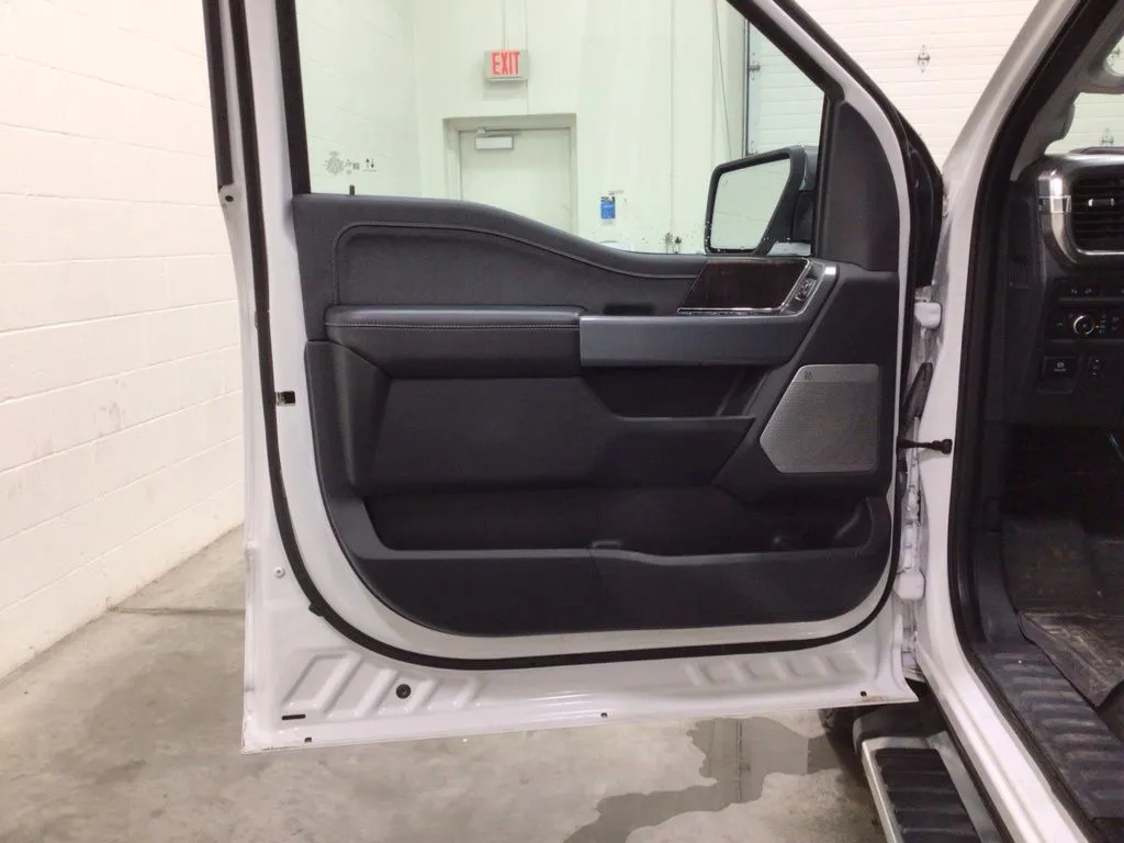 2023 Ford F-150 Lariat - Photo 17
