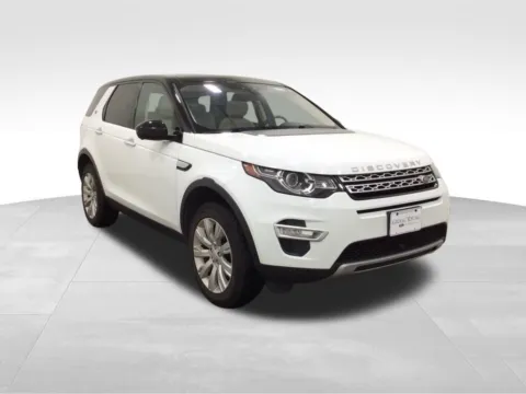 More photos of 2019 Land Rover Discovery Sport HSE Luxury at Gregg Young Hortonville Ford, WI
