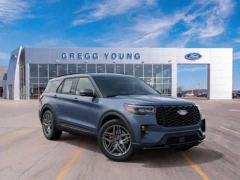 More photos of 2027 Ford Explorer ST-Line at Gregg Young Hortonville Ford, WI