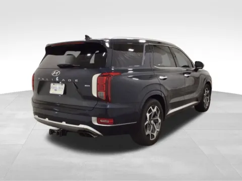 More photos of 2021 Hyundai Palisade Calligraphy at Gregg Young Hortonville Ford, WI