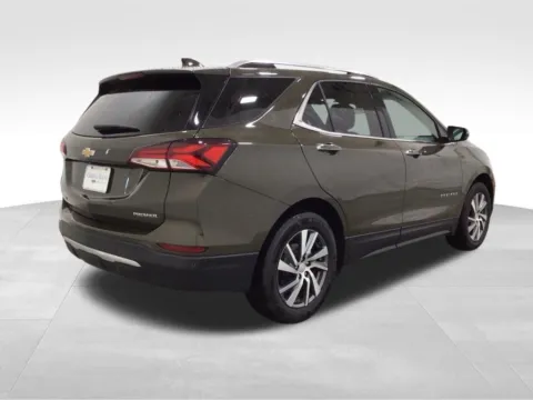 More photos of 2024 Chevrolet Equinox Premier at Gregg Young Hortonville Ford, WI