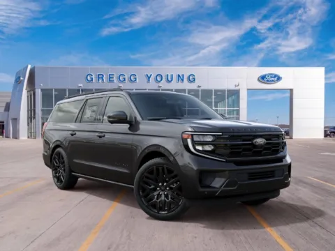 More photos of 2027 Ford Expedition Max Platinum at Gregg Young Hortonville Ford, WI