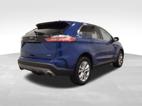 More photos of 2022 Ford Edge Titanium at Gregg Young Hortonville Ford, WI