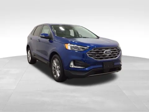 More photos of 2022 Ford Edge Titanium at Gregg Young Hortonville Ford, WI