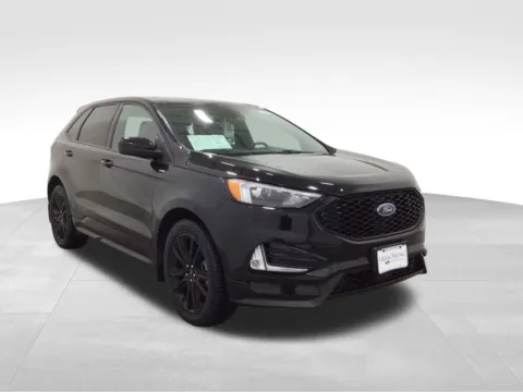 More photos of 2023 Ford Edge ST Line at Gregg Young Hortonville Ford, WI