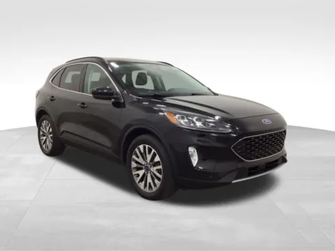 More photos of 2022 Ford Escape Titanium at Gregg Young Hortonville Ford, WI
