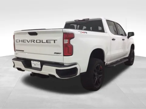 More photos of 2022 Chevrolet Silverado 1500 RST at Gregg Young Hortonville Ford, WI