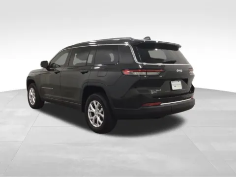 Another view of 2022 Jeep Grand Cherokee L Limited for sale in Hortonville, WI at Gregg Young Hortonville Ford