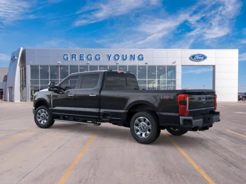 More photos of 2026 Ford F-350SD Lariat at Gregg Young Hortonville Ford, WI