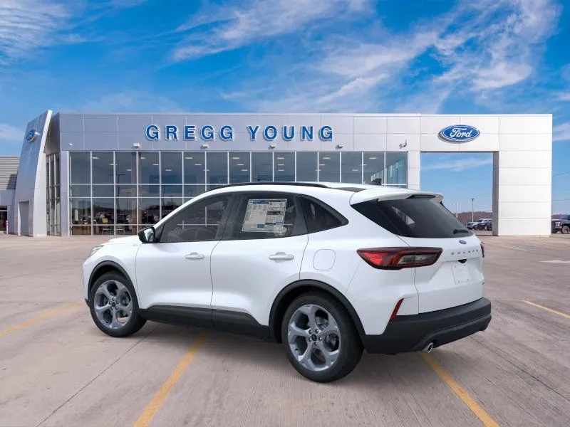 2026 Ford Escape ST-Line - Photo 5