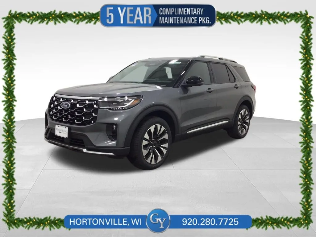 2026 Ford Explorer Platinum's photo