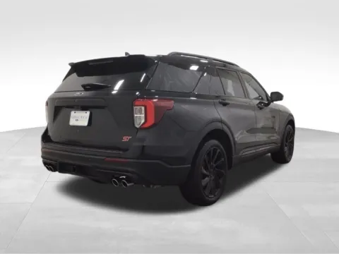 More photos of 2022 Ford Explorer ST at Gregg Young Hortonville Ford, WI