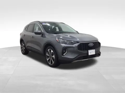 More photos of 2023 Ford Escape Platinum at Gregg Young Hortonville Ford, WI
