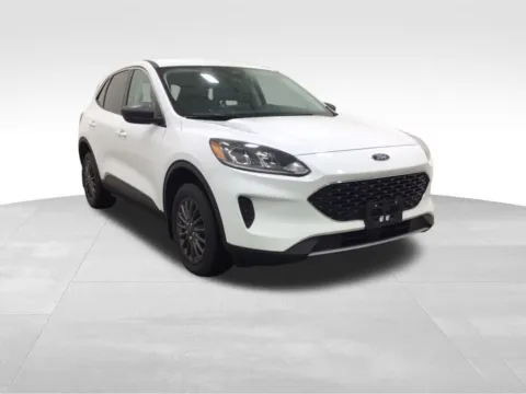 More photos of 2022 Ford Escape SE at Gregg Young Hortonville Ford, WI
