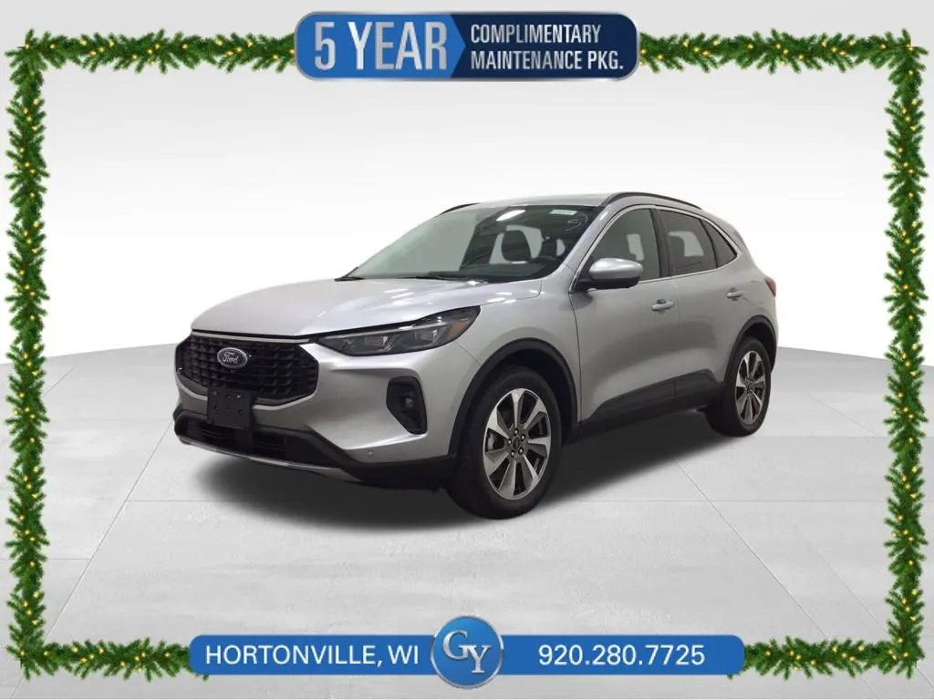 2024 Ford Escape Platinum's photo