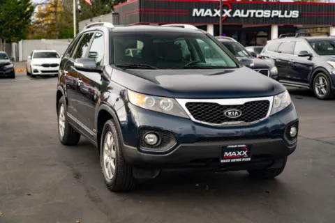Photos of 2013 Kia Sorento LX for sale in Puyallup, WA at Maxx Autos Plus Puyallup