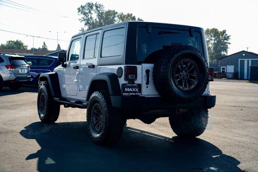 2012 Jeep Wrangler Unlimited Sport photo 4