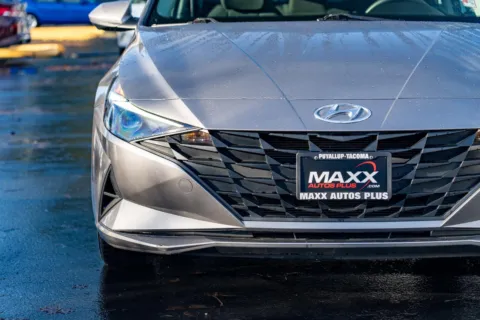 More photos of 2021 Hyundai Elantra SE at Maxx Autos Plus Puyallup, WA