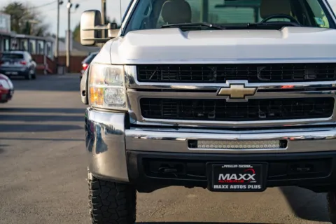 More photos of 2007 Chevrolet Silverado 3500HD SRW LT w/1LT at Maxx Autos Plus Puyallup, WA