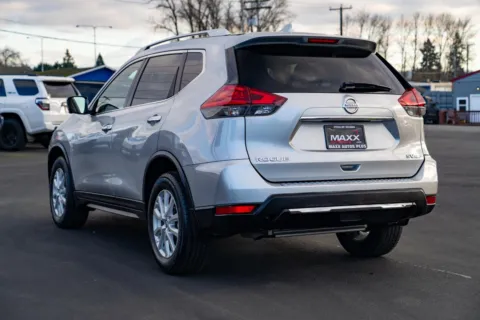 More photos of 2017 Nissan Rogue SV at Maxx Autos Plus Puyallup, WA