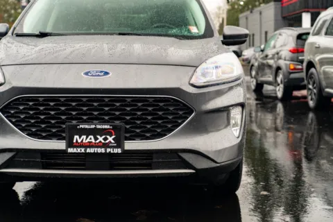 More photos of 2021 Ford Escape SEL at Maxx Autos Plus Puyallup, WA