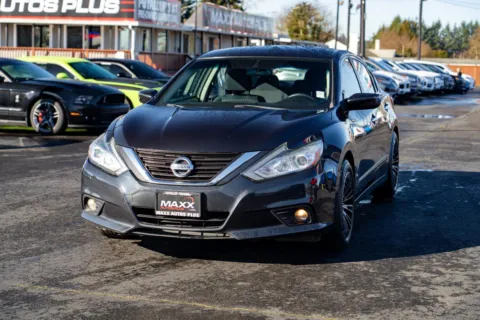 More photos of 2016 Nissan Altima 2.5 at Maxx Autos Plus Puyallup, WA