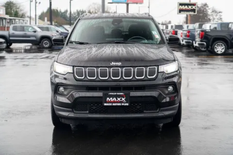 Another view of 2022 Jeep Compass Latitude Lux for sale in Puyallup, WA at Maxx Autos Plus Puyallup