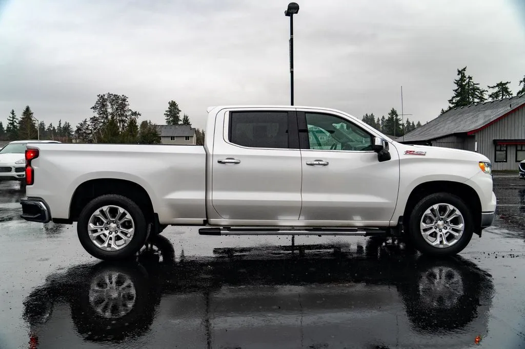2022 Chevrolet Silverado 1500 LTZ - Photo 9