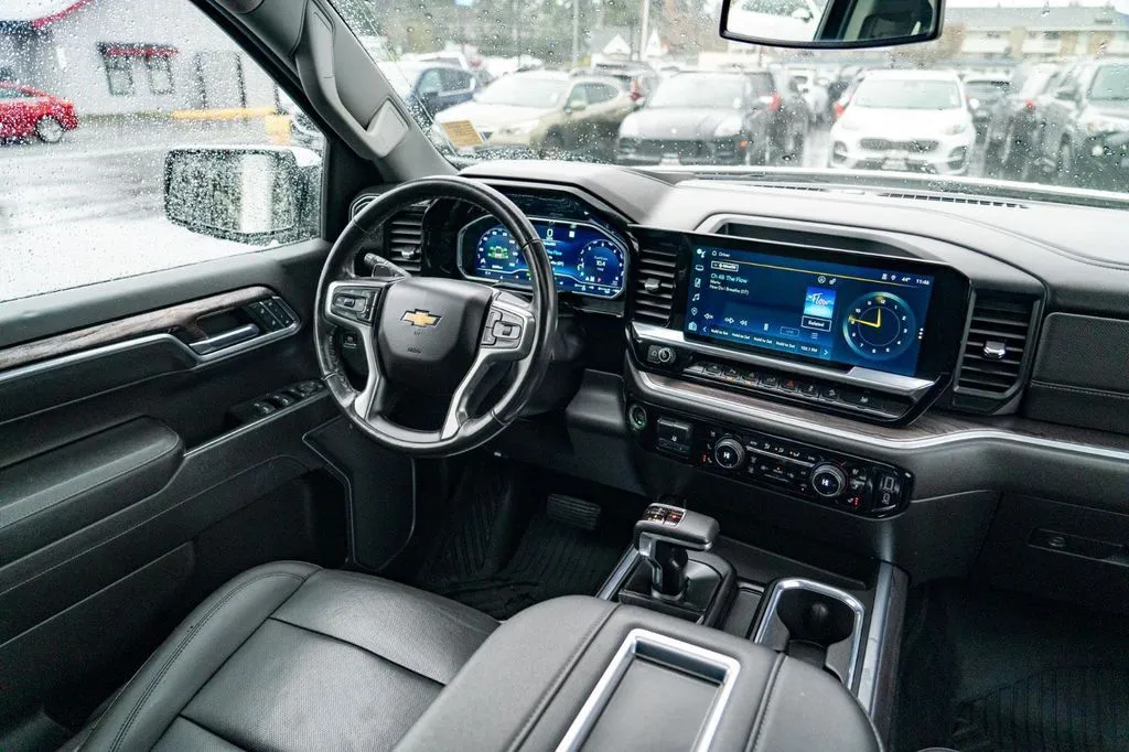 2022 Chevrolet Silverado 1500 LTZ - Photo 25