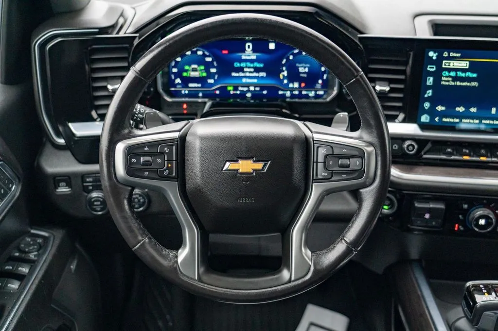 2022 Chevrolet Silverado 1500 LTZ - Photo 18