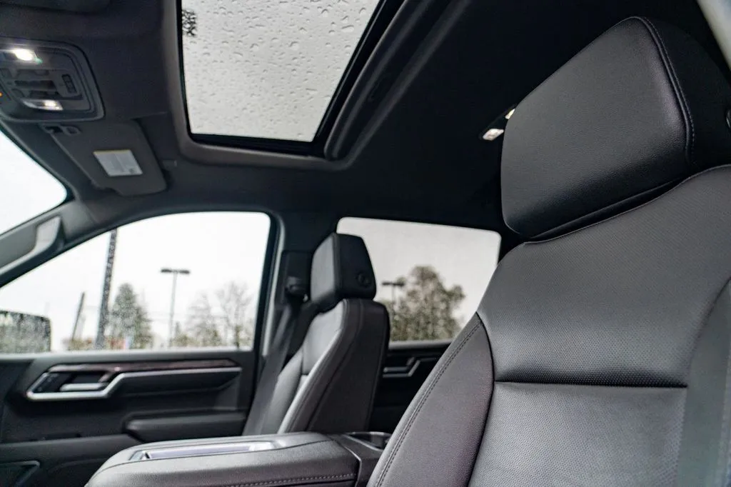 2022 Chevrolet Silverado 1500 LTZ - Photo 17