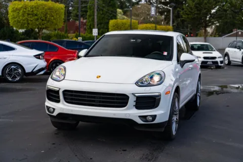 More photos of 2017 Porsche Cayenne S E-Hybrid Platinum Edition at Maxx Autos Plus Puyallup, WA