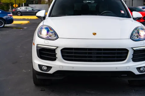 More photos of 2017 Porsche Cayenne S E-Hybrid Platinum Edition at Maxx Autos Plus Puyallup, WA