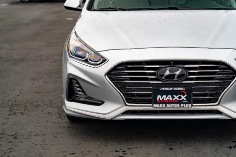 More photos of 2018 Hyundai Sonata Hybrid Limited at Maxx Autos Plus Puyallup, WA