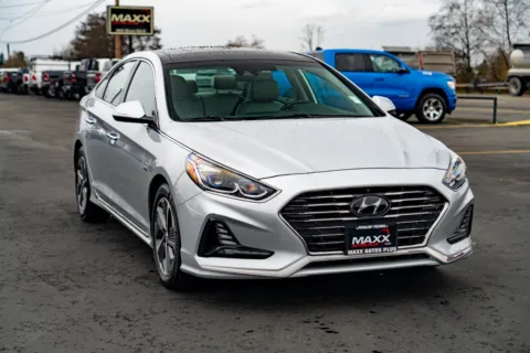 Photos of 2018 Hyundai Sonata Hybrid Limited for sale in Puyallup, WA at Maxx Autos Plus Puyallup
