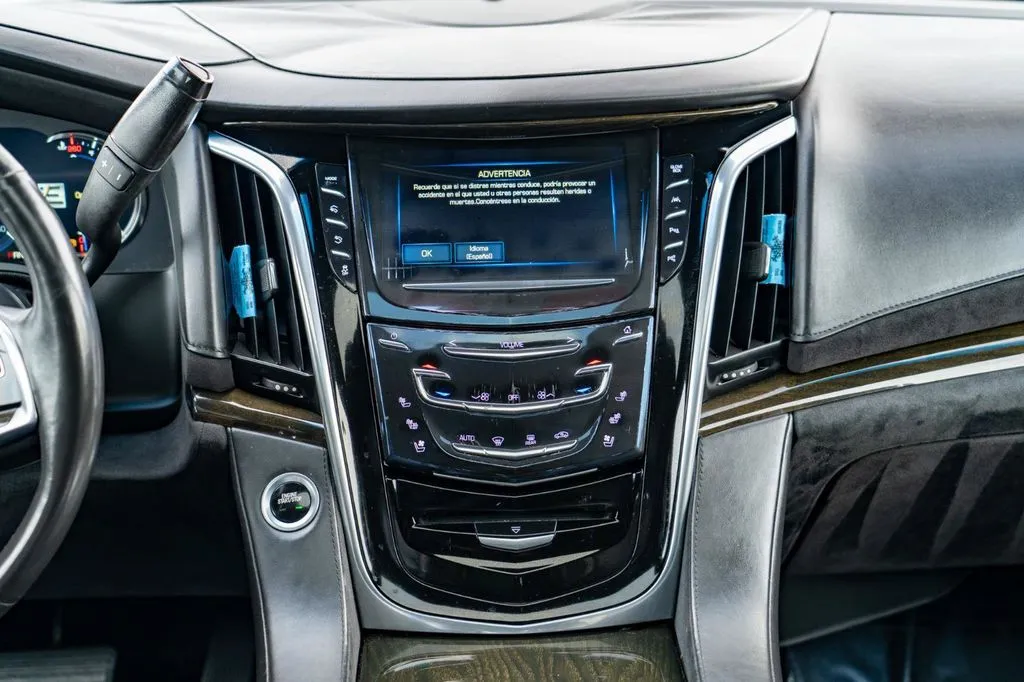 Cadillac Escalade photo 25