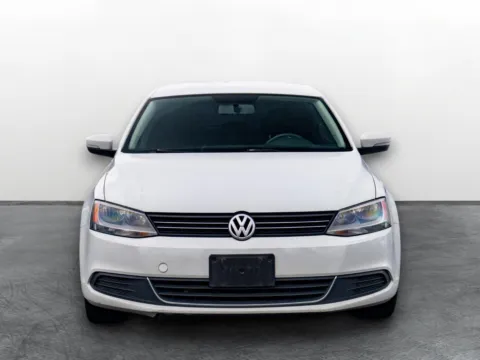 Photos of 2014 Volkswagen Jetta Sedan SE w/Connectivity for sale in Puyallup, WA at Maxx Autos Plus Puyallup