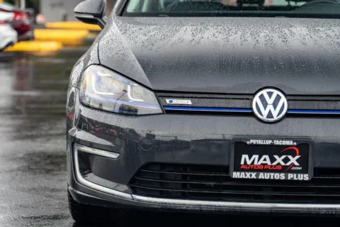 More photos of 2016 Volkswagen e-Golf SEL Premium at Maxx Autos Plus Puyallup, WA