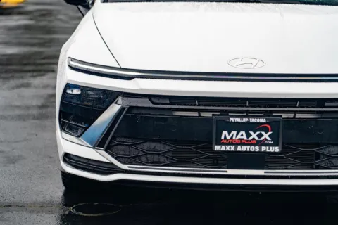 More photos of 2024 Hyundai Sonata SEL at Maxx Autos Plus Puyallup, WA