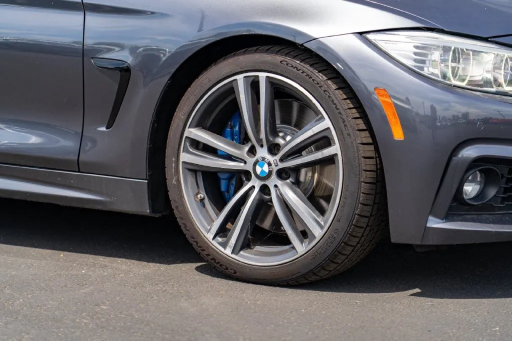 BMW 4 Series photo 5
