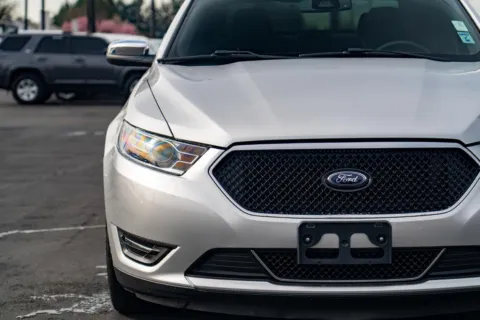 More photos of 2019 Ford Taurus Limited at Maxx Autos Plus Puyallup, WA