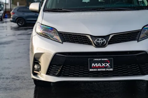 More photos of 2020 Toyota Sienna SE 7-Passenger at Maxx Autos Plus Puyallup, WA