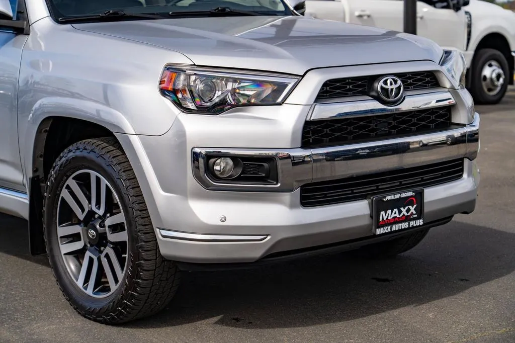 Toyota 4Runner photo 7