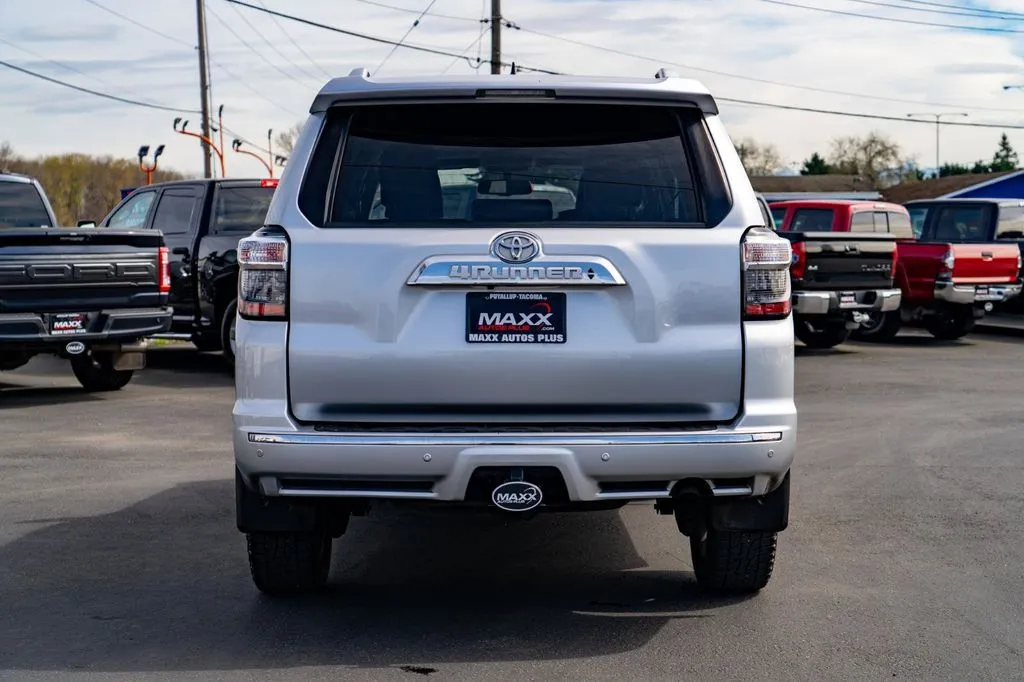 Toyota 4Runner photo 11